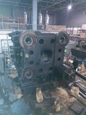 注塑机作业 (24)