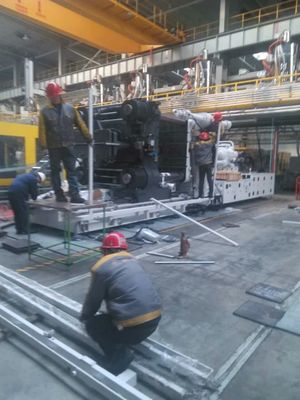 注塑机作业 (25)