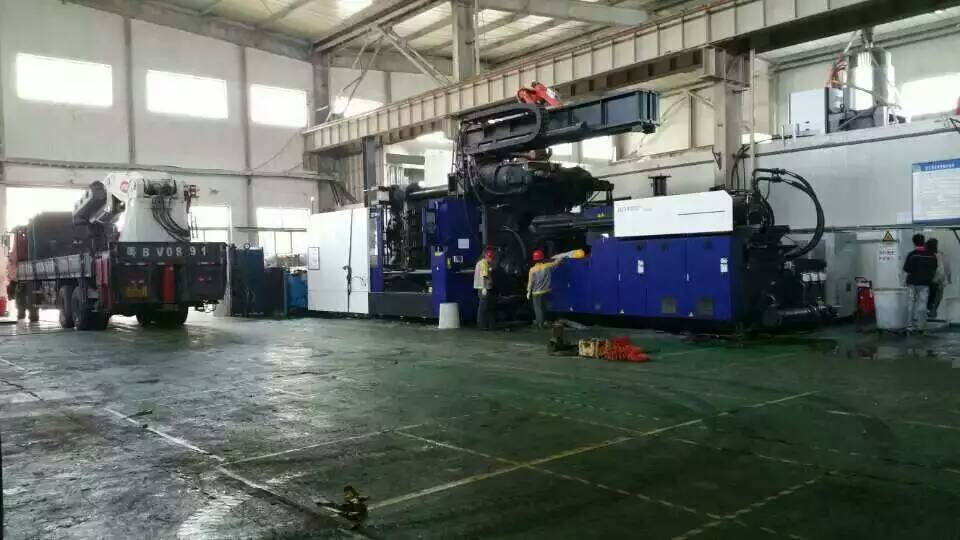 注塑机作业 (31)