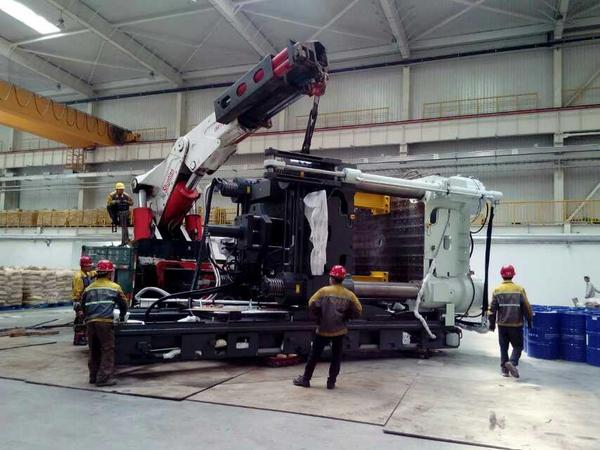 恩格尔3300T注塑机卸车定位